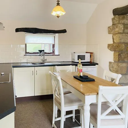 Trevena Star - 18423 Rosedale Abbey